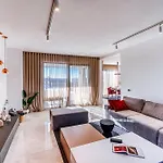 Luxury Villa Amore With Private Pool, Sea View, Billiards & Dalmatian Tavern Debeljak