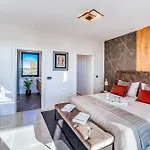 Luxury Villa Amore With Private Pool, Sea View, Billiards & Dalmatian Tavern Villa Debeljak