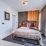 Luxury Villa Amore With Private Pool, Sea View, Billiards & Dalmatian Tavern *