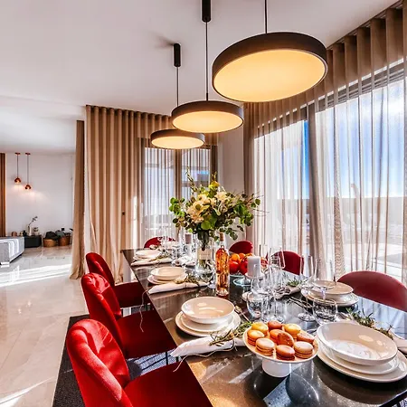 빌라 Luxury With Private Pool, Sea View, Billiards & Dalmatian Tavern Debeljak