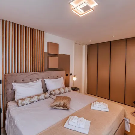 וילה Luxury Villa Amore With Private Pool, Sea View, Billiards & Dalmatian Tavern