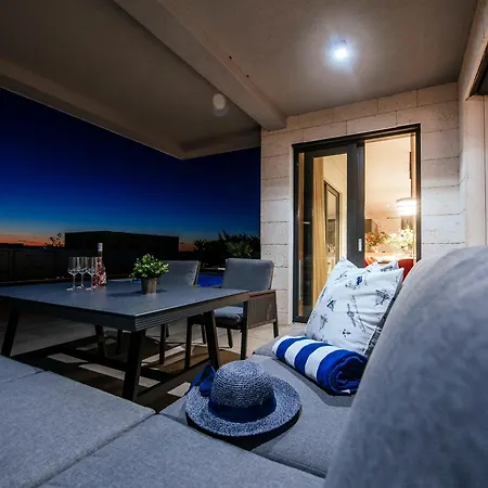 By Feel Croatia * Debeljak